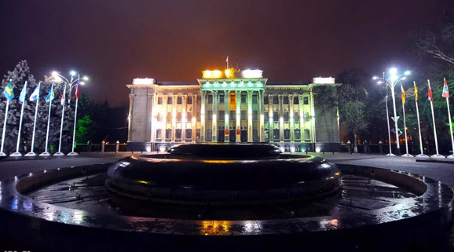 Законодательное собрание Краснодарского края &copy;&nbsp;Елена Синеок. ЮГА.ру