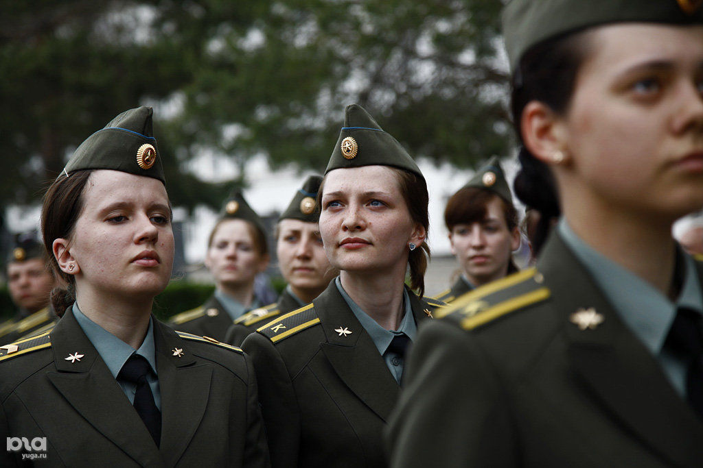 Военные специальности для девушек. Военная курсантка. Тверская военная академия воздушно-космической обороны девушки. Военное училище для девушек после 11. Военная медицинская академия кирова для девушек после 11.