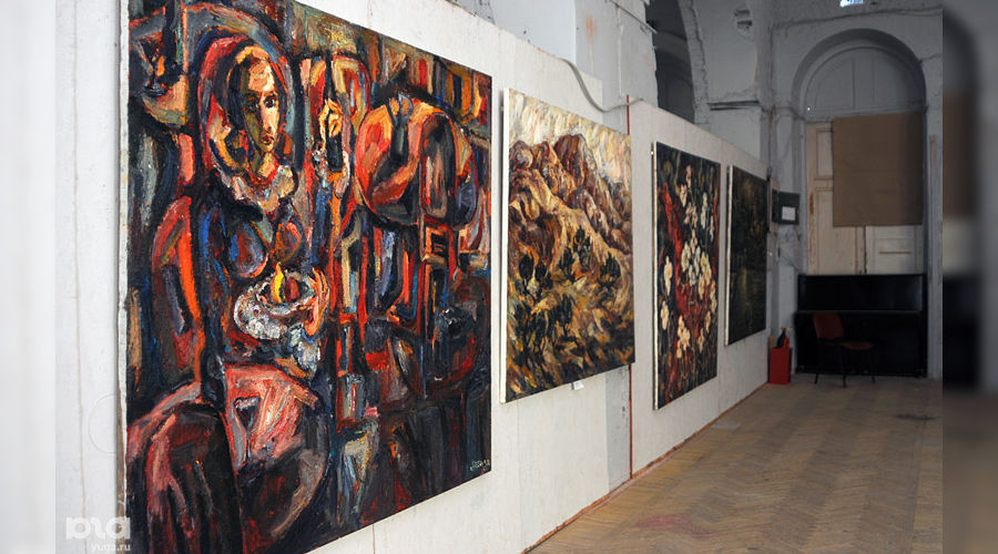 Выставка картин Мхитара Асланяна © Елена Синеок. ЮГА.ру