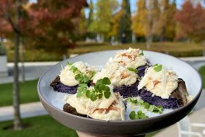 Брускетты с инжиром © Фото Марины Солошко, Юга.ру