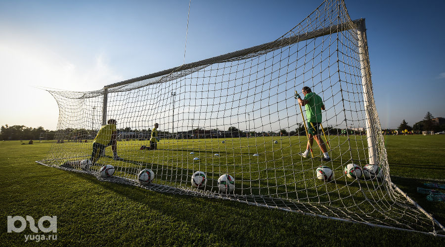 Открытая тренировка ФК "Кубань" © Елена Синеок, ЮГА.ру