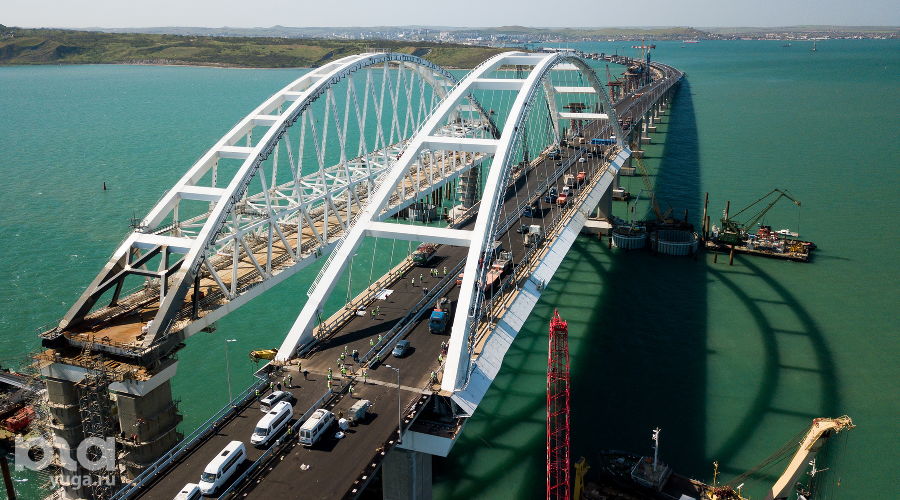 Крымский мост © Фото Виталия Тимкива, Юга.ру