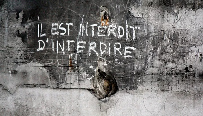 «Запрещено запрещать», один из лозунгов «Красного мая» 1968 года, Париж &copy;&nbsp;Фото пользователя empanada_paris с сайта Flickr.com