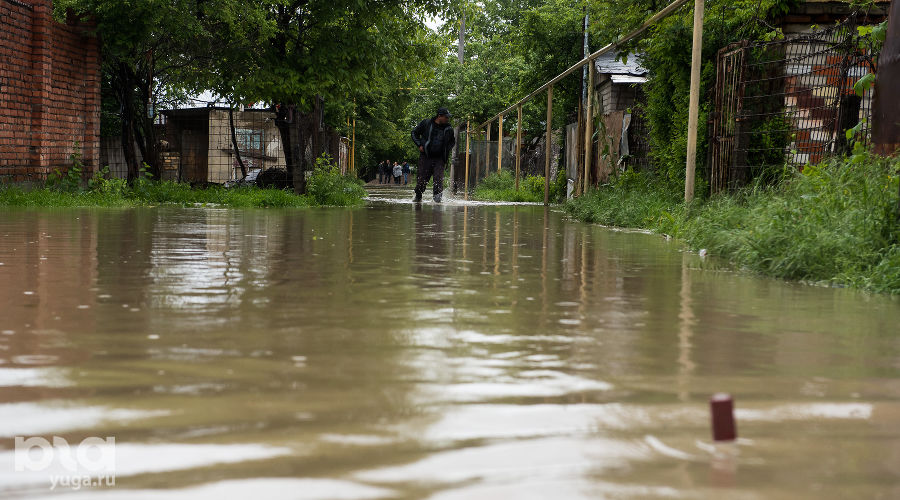 Подтопление в селе Левокумка Ставропольского края © Фото Антона Подгайко, Юга.ру