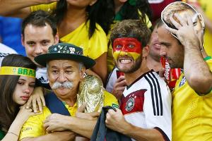 Болельщики сборной Бразилии  © Фото с сайта sport.ru