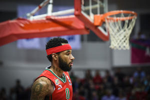 "Локомотив-Кубань" разгромил "Уникаху" в матче Топ-16 Евролиги в Краснодаре  © Елена Синеок, ЮГА.ру