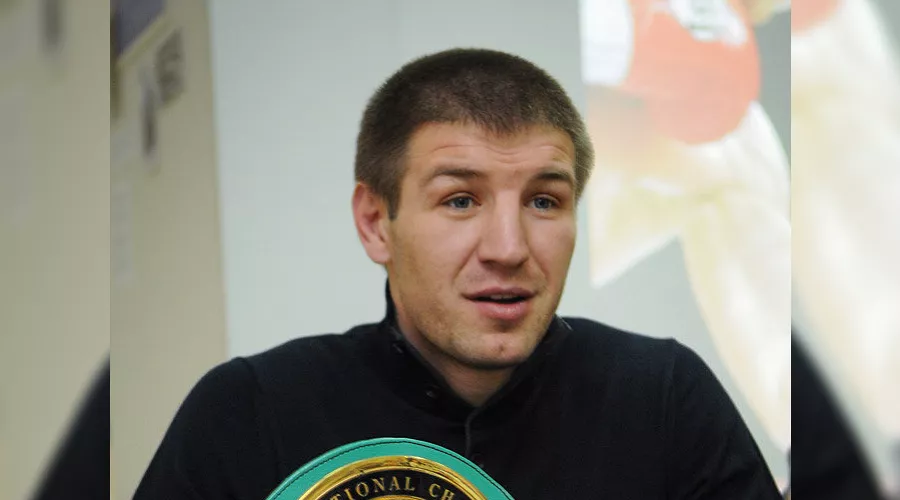 Дмитрий Пирог встретился с краснодарскими школьниками и передал в дар музею им.Фелицына свои награды &copy;&nbsp;Фото Елены Синеок, Юга.ру