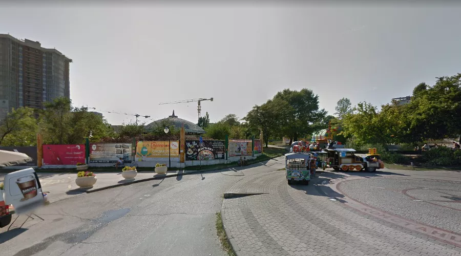 Парк имени Фрунзе в Новороссийске &copy;&nbsp;Панорама с сайта &laquo;Гугл.Карты&raquo;, google.ru/maps