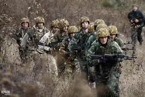 Спецназ "Акула" сдает экзамен на ношение "крапового берета" &copy;&nbsp;Влад Александров. ЮГА.ру