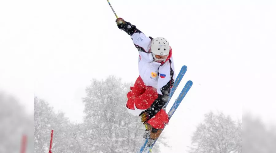 Суперконтинентальный кубок по фристайлу в Сочи. Тренировка могулистов &copy;&nbsp;Елена Синеок. ЮГА.ру