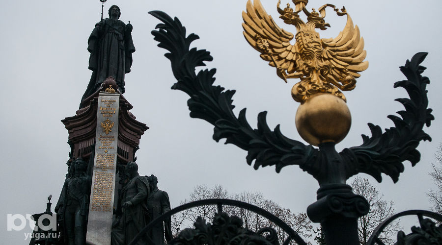 Памятник Екатерине II в Краснодаре © Фото Елены Синеок, Юга.ру