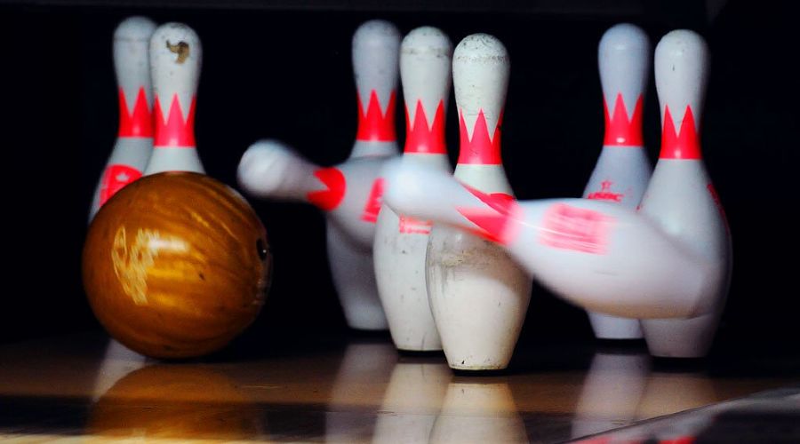 Турнир по боулингу "Семь звезд". День первый © Елена Синеок. ЮГА.ру