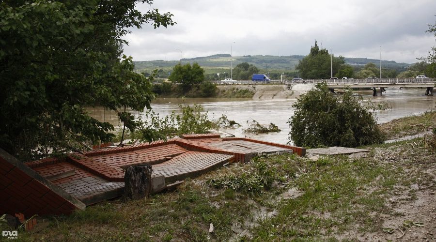 Наводнение в Крымске © Влад Александров, ЮГА.ру