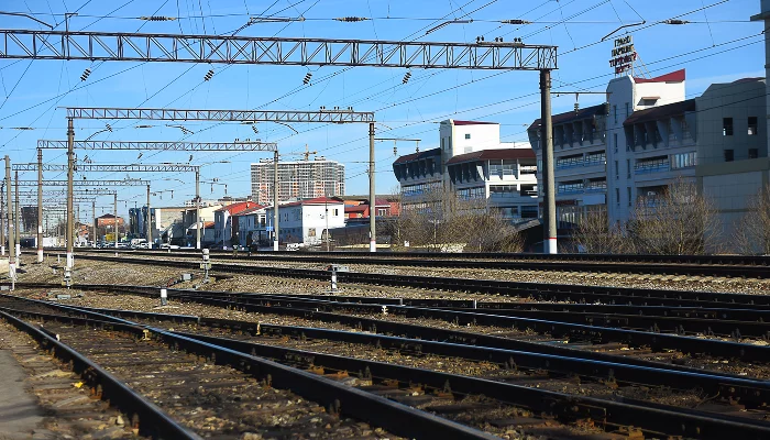 Поезда в Краснодарский край опаздывают на семь часов из-за атаки БПЛА