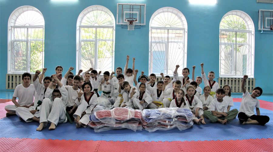 Воспитанники Спортивной школы №2 в Туапсе &copy;&nbsp;Фото Инессы Царёвой, предоставлено пресс-службой АО &laquo;ТМТП&raquo;