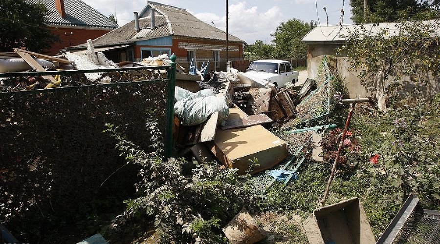 Ликвидация последствий наводнения в Крымске &copy;&nbsp;Влад Александров, ЮГА.ру