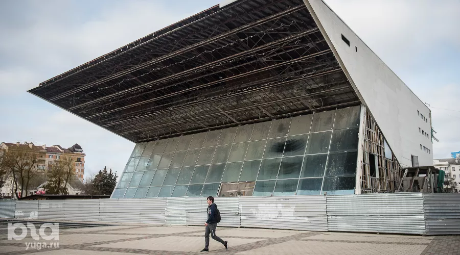 Кинотеатр «Аврора» &copy;&nbsp;Фото Елены Синеок, Юга.ру