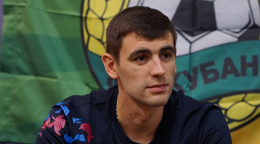 Игорь Армаш © Фото из группы «ВКонтакте» «ФК Кубань | Старейшая группа болельщиков», vk.com/old_school_kuban_fans