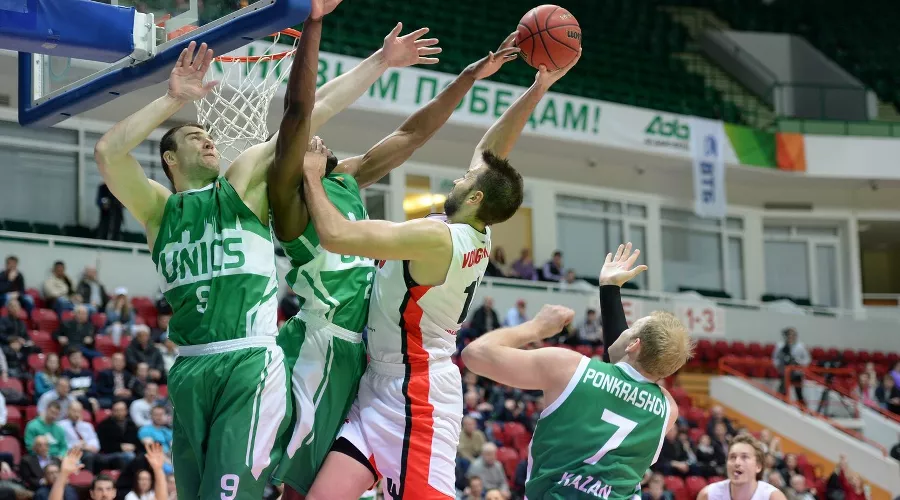 «Локомотив-Кубань» переиграл УНИКС в Казани &copy;&nbsp;Фото пресс-службы ПБК &laquo;Локомотив-Кубань&raquo;