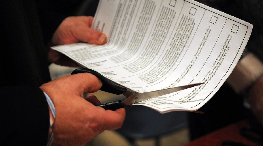 Подсчет голосов на выборах президента РФ © Фото Елены Синеок, ЮГА.ру