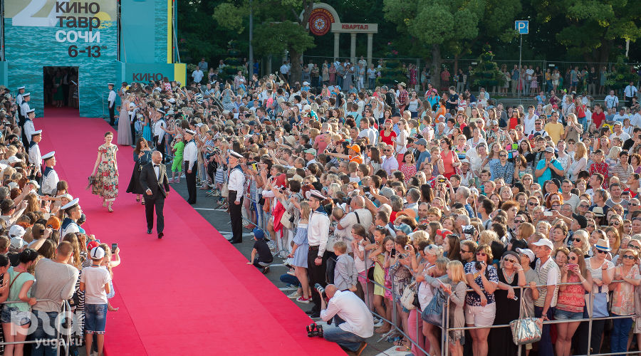Открытие XXVII кинофестиваля "Кинотавр" в Сочи © Фото Нины Зотиной, Юга.ру