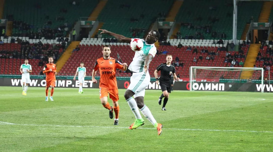 Матч чемпионата России «Терек» — «Урал». Аблай Мбенг &copy;&nbsp;Фото пресс-службы ФК &laquo;Терек&raquo;