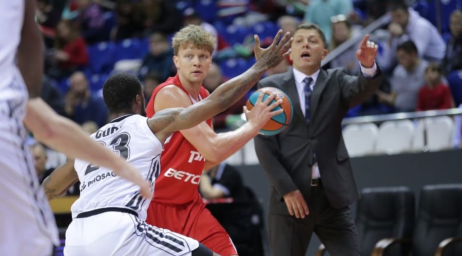 Матч Единой лиги ВТБ «Локомотив-Кубань» — «Автодор». Миндаугас Кузминскас © Фото пресс-службы ПБК «Локомотив-Кубань»