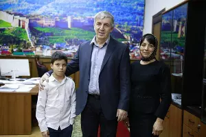  &copy;&nbsp;Фото со страницы Хизри Абакарова в инстаграме, instagram.com/glava_derbenta