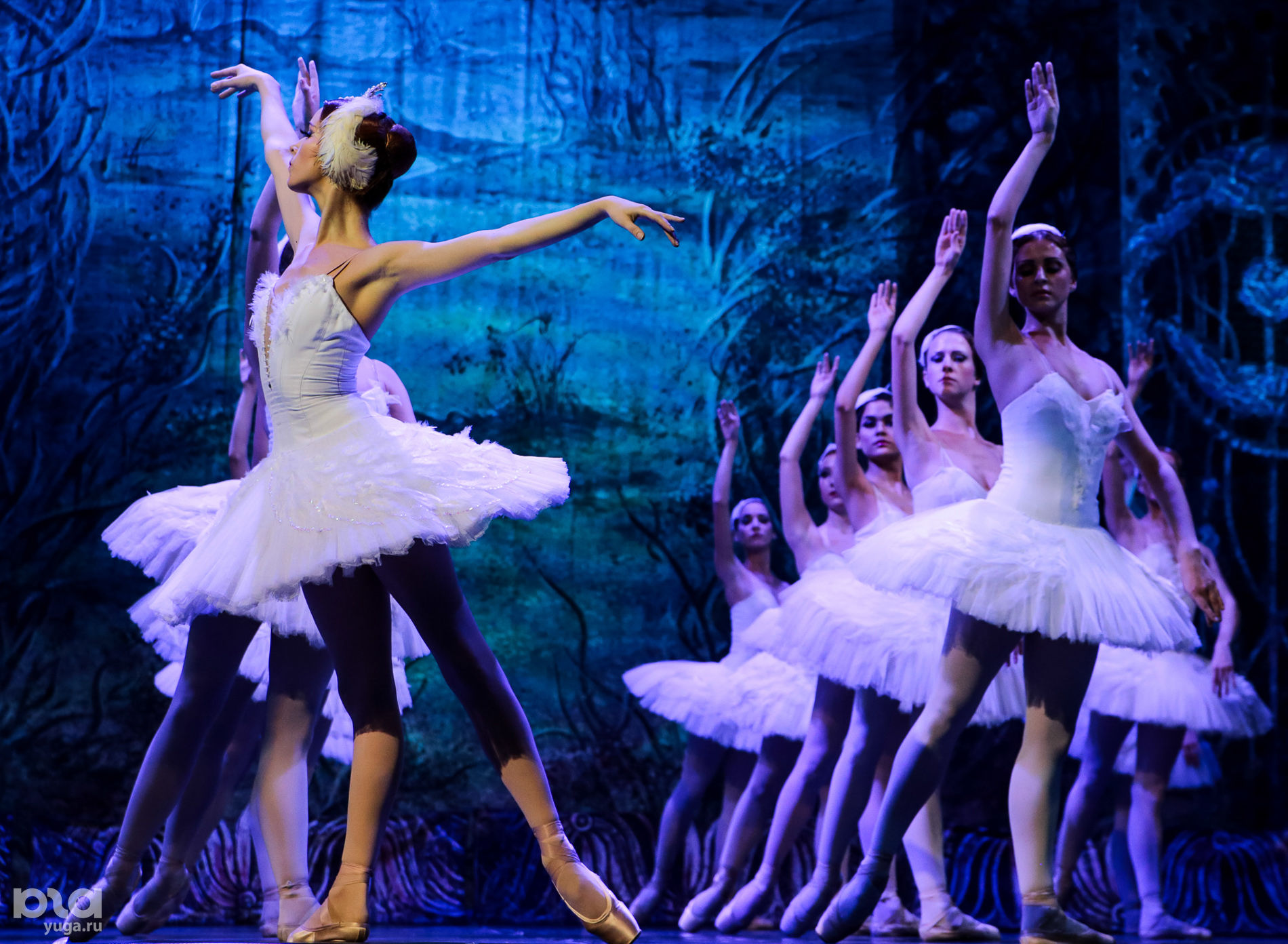 марийский театр оперы и балета щелкунчик. сказочный балет. зимний театр балет. зимний театр сочи. балет щелкунчик в сочи зимний театр.