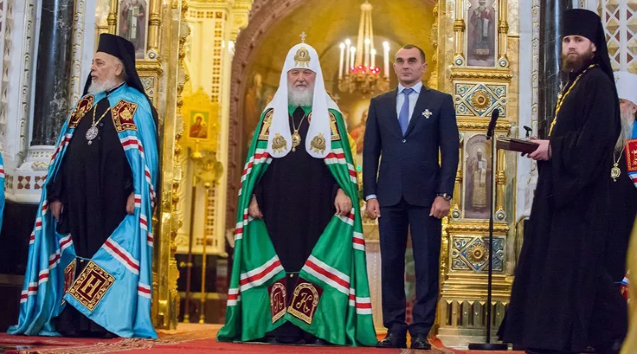 Патриарх Кирилл и Алексей Иванов &copy;&nbsp;Фото с сайта www.usi23.ru