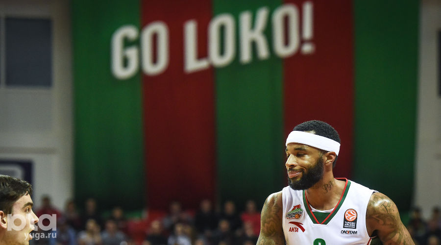 "Локомотив-Кубань" обыграл "Барселону" в матче Евролиги © Елена Синеок, ЮГА.ру